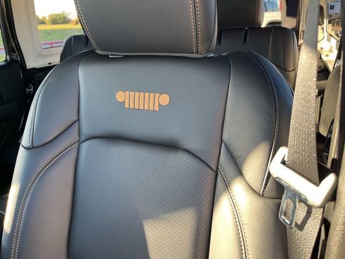 New 2026 Jeep Wrangler Sport S image 32