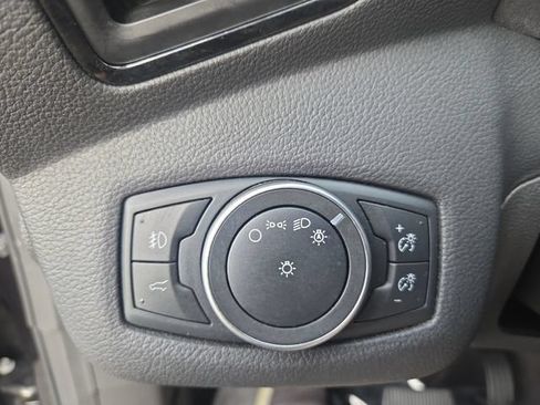 Used 2019 Ford Escape Titanium AWD/4WD image 18