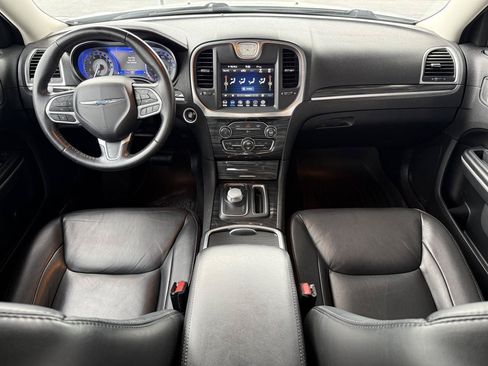 Used 2019 Chrysler 300 Touring L w/ Quick Order Package 2EF RWD image 26