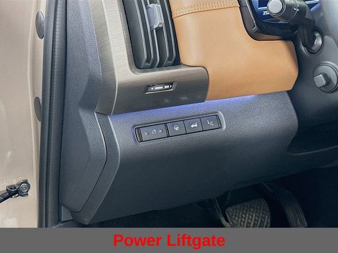 Certified 2024 Nissan Pathfinder Platinum w/ Cargo Package image 17