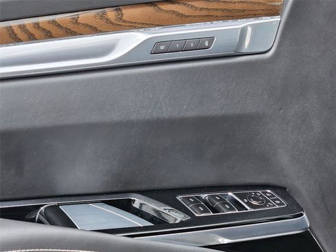 Used 2025 Cadillac Escalade Sport Platinum w/ LPO, Floor Liner Package AWD/4WD image 25