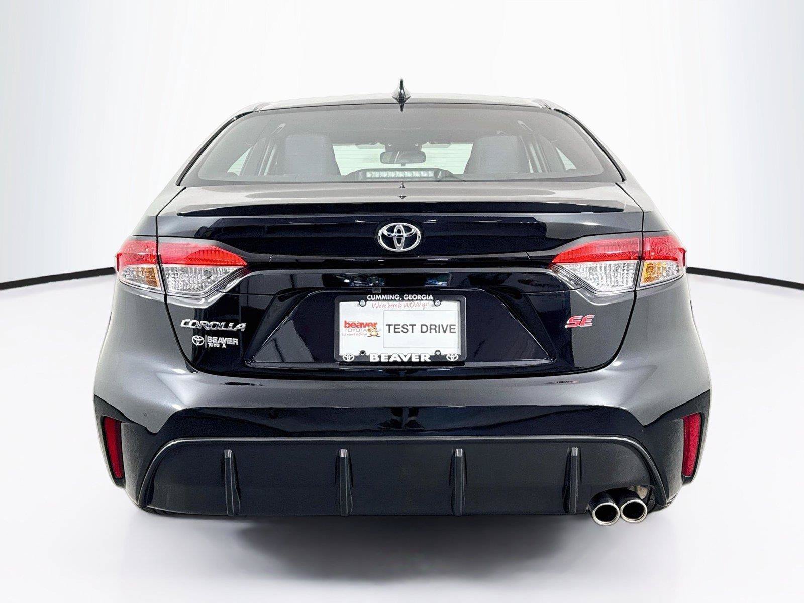Certified 2025 Toyota Corolla SE w/ SE Premium Package FWD image 11