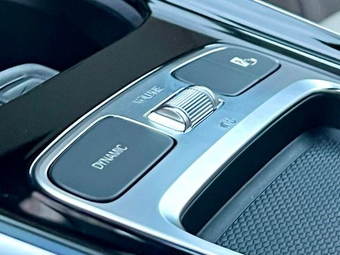 Certified 2025 Mercedes-Benz GLA 250 4MATIC image 24