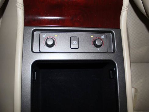 Used 2012 Lexus LS 460 AWD w/ Comfort Pkg image 22