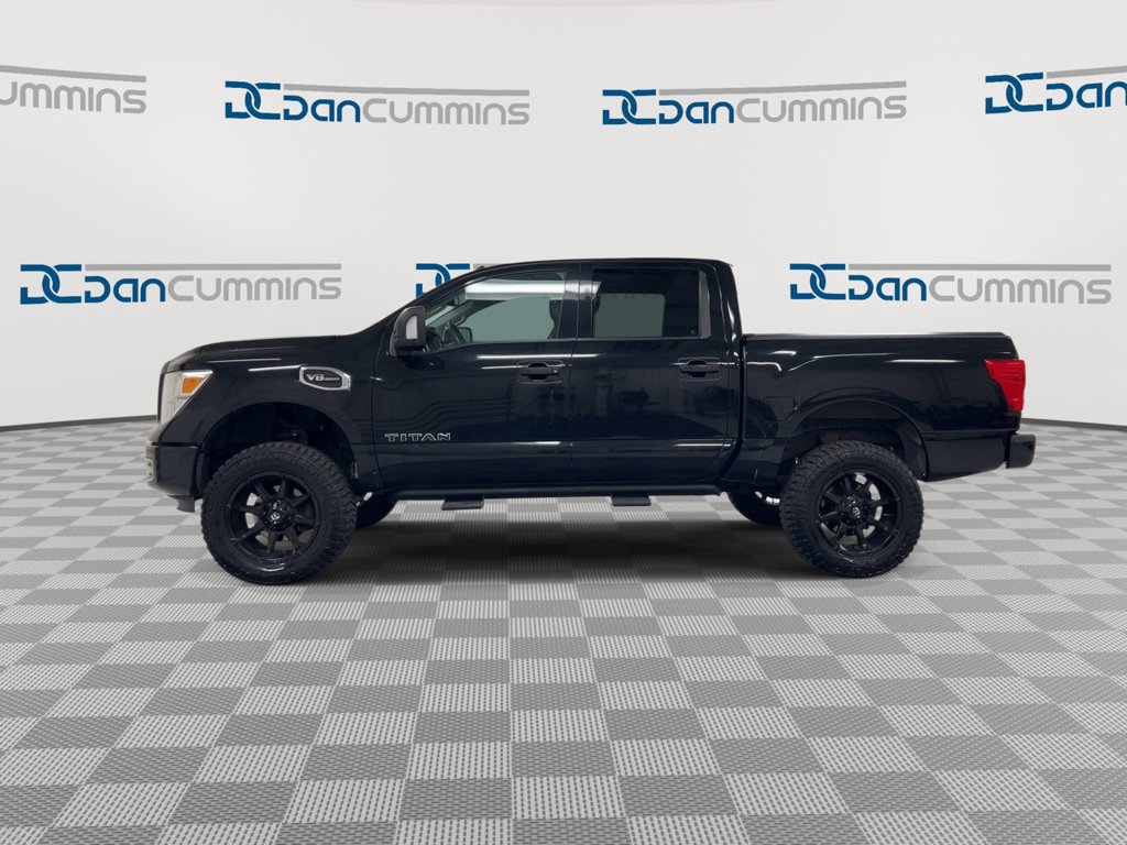 Used 2017 Nissan Titan SV AWD/4WD image 5