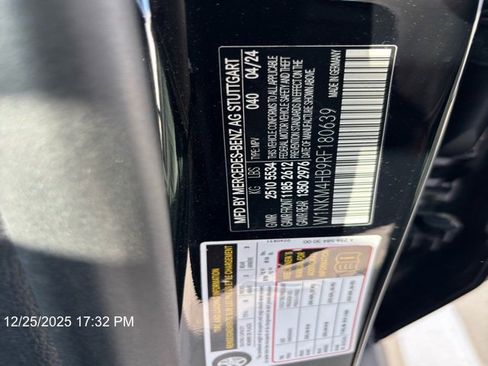 Used 2024 Mercedes-Benz GLC 300 4MATIC image 13