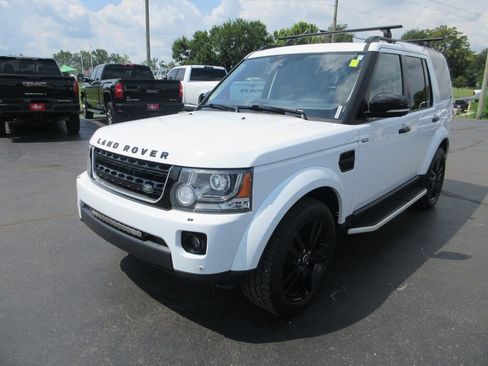 Used 2016 Land Rover LR4 HSE Silver Edition AWD/4WD image 10