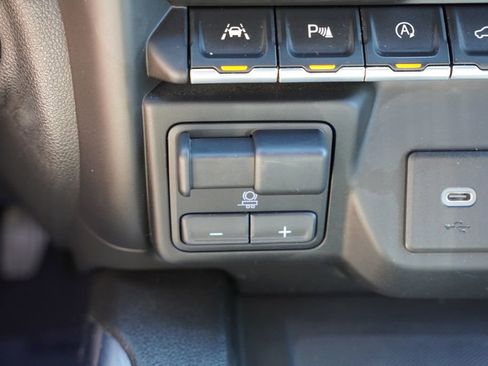 Certified 2021 Chevrolet Silverado 1500 High Country w/ Technology Package image 34