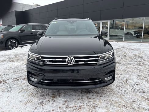 Used 2020 Volkswagen Tiguan SEL Premium R-Line image 2
