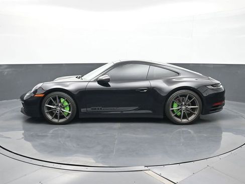 Certified 2024 Porsche 911 Carrera T RWD image 2