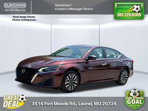 Used 2025 Nissan Altima 2.5 SV FWD image 2