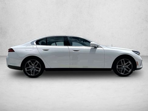 Used 2026 BMW 530i RWD image 5