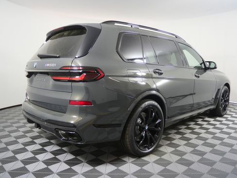 New 2026 BMW X7 M60i AWD/4WD image 3