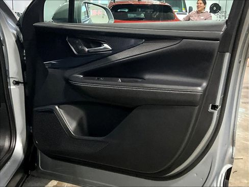 Used 2024 Chevrolet Blazer EV LT image 12