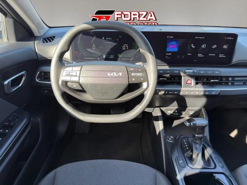 Used 2025 Kia K4 FWD image 18