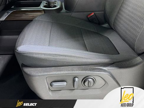 Used 2022 Chevrolet Silverado 1500 LT Trail Boss w/ Convenience Package II AWD/4WD image 19