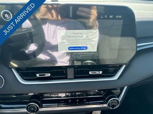 New 2026 Chevrolet Equinox LT image 18