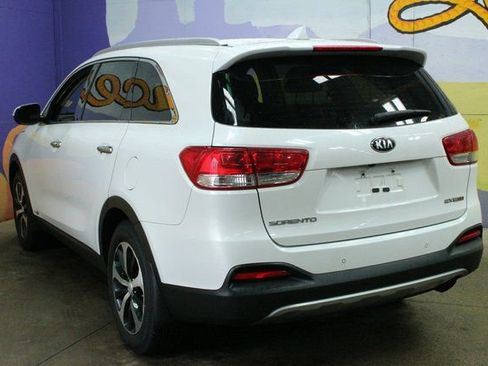 Used 2016 Kia Sorento EX image 6