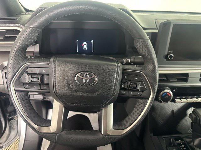 Used 2026 Toyota Tacoma TRD Off-Road AWD/4WD image 14