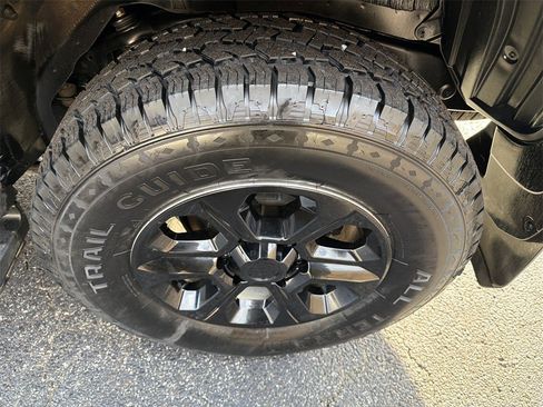 Used 2019 Toyota 4Runner SR5 image 12