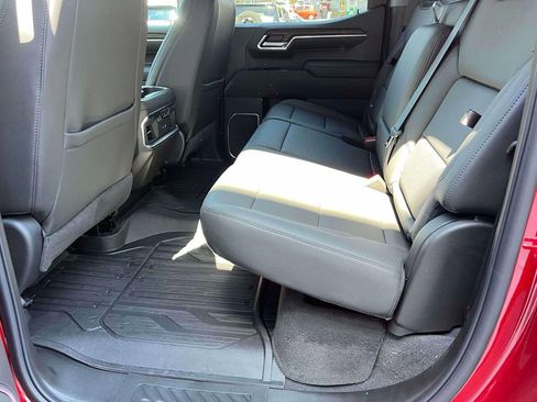 New 2026 GMC Sierra 1500 SLT w/ SLT Premium Plus Package image 17