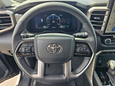 Used 2023 Toyota Sequoia SR5 w/ SR5 Premium Package AWD/4WD image 23