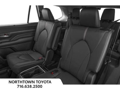 Used 2026 Toyota Grand Highlander AWD image 13