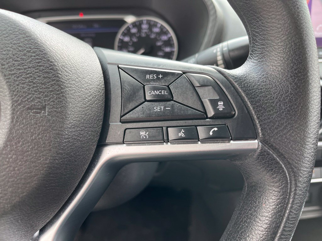 Used 2025 Nissan Sentra SV FWD image 21