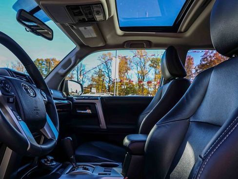 Used 2018 Toyota 4Runner Limited image 9