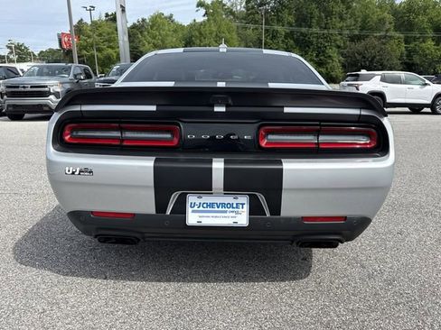 Used 2023 Dodge Challenger SRT Hellcat w/ Driver Convenience Group RWD image 4