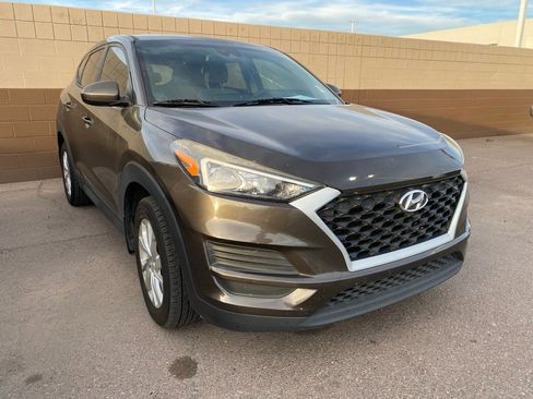 Used 2019 Hyundai Tucson SE image 1