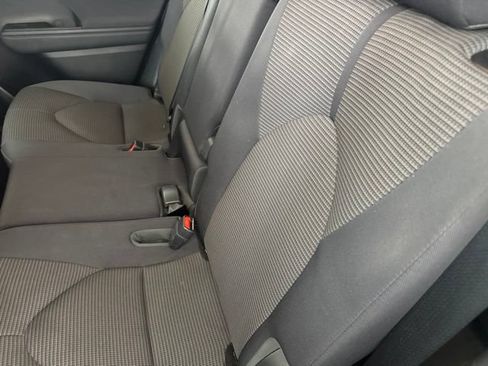 Used 2020 Toyota Highlander LE AWD/4WD image 24