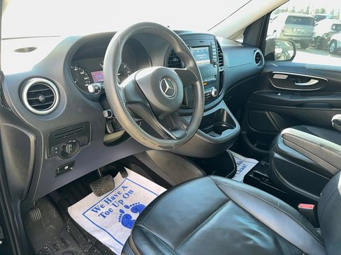 Used 2016 Mercedes-Benz Metris Passenger image 20
