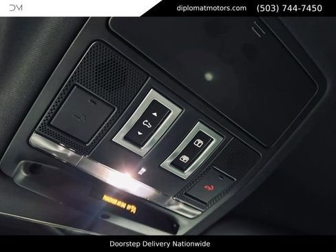 Used 2022 Land Rover Defender 110 V8 AWD/4WD image 35