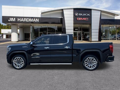 Used 2023 GMC Sierra 1500 Denali Ultimate AWD/4WD image 4