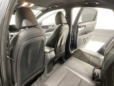 Used 2023 Kia Forte GT-Line image 12