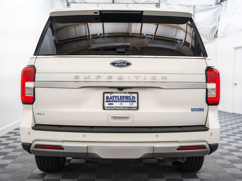 Used 2022 Ford Expedition XLT AWD/4WD image 6