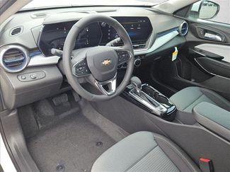 New 2026 Chevrolet Trax LT w/ Sunroof Package video 3