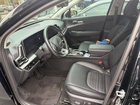 Certified 2025 Kia Sportage SX FWD image 1