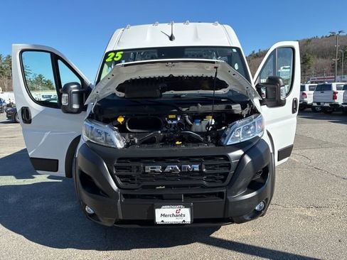 Used 2025 RAM ProMaster 2500 w/ Convenience Group FWD image 16