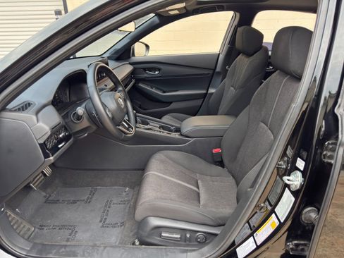 Used 2023 Honda Accord Sport image 16
