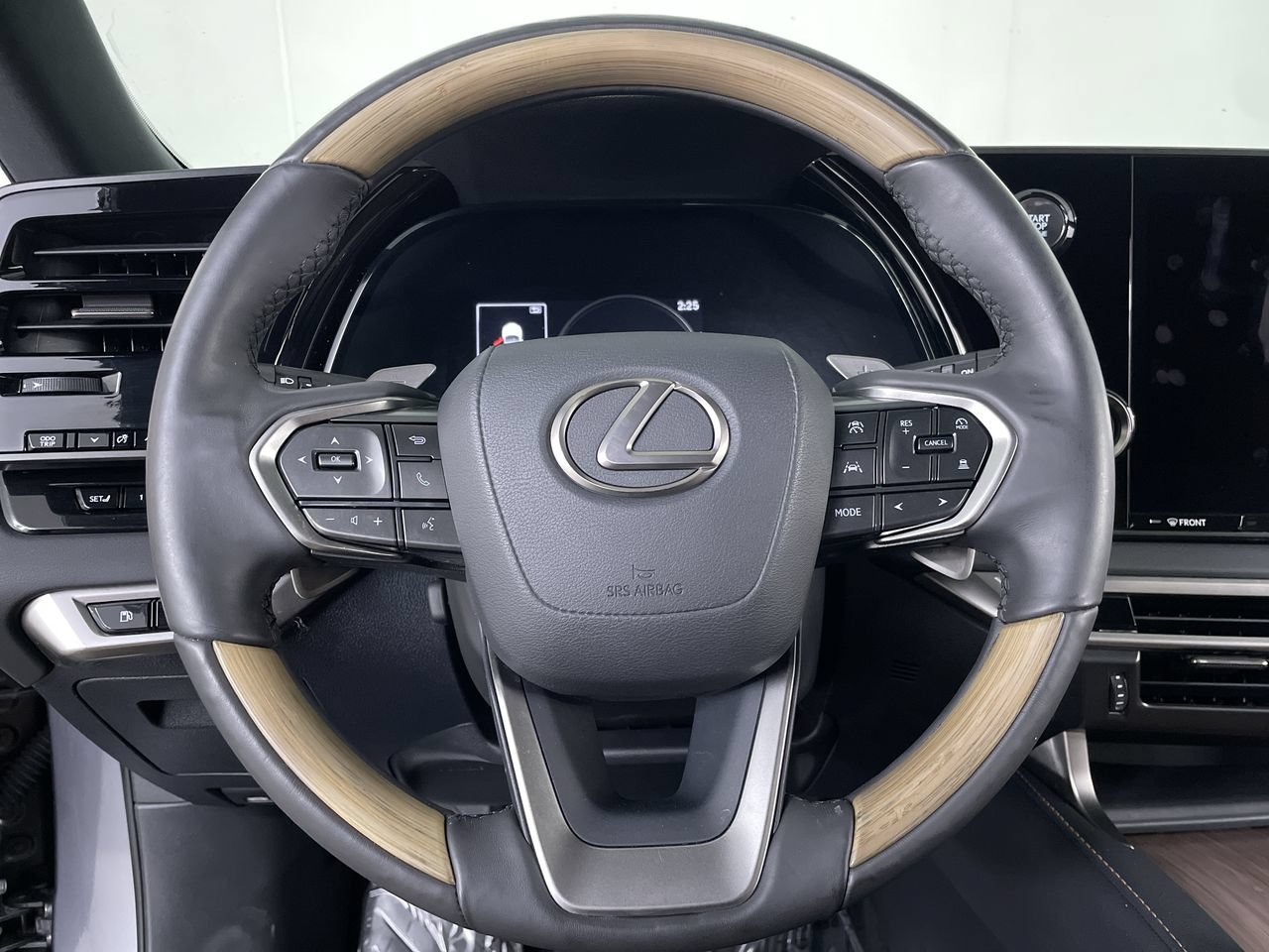 Used 2023 Lexus RX 350 Premium w/ Accessory Package (Z1) AWD/4WD image 15