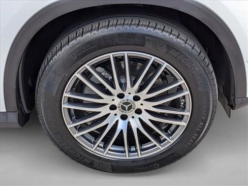 Used 2026 Mercedes-Benz GLC 300 4MATIC image 24