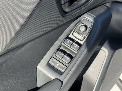 Used 2024 Subaru Crosstrek 2.0i Premium image 15