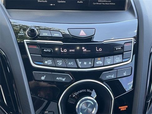 Used 2025 Acura RDX SH-AWD image 19