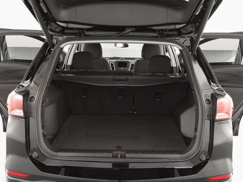 Used 2023 Chevrolet Equinox LT w/ Driver Convenience Package image 14