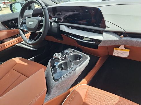 New 2026 Cadillac Optiq Sport 2 RWD image 29