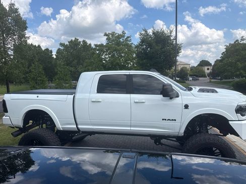 Used 2023 RAM 3500 Limited AWD/4WD image 4