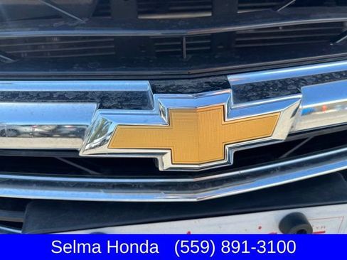 Used 2024 Chevrolet Malibu LT FWD image 3