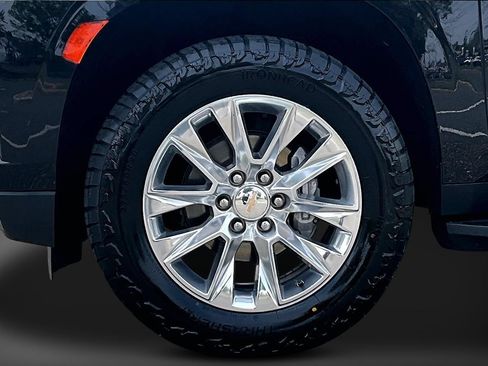 Used 2024 Chevrolet Tahoe Premier AWD/4WD image 8
